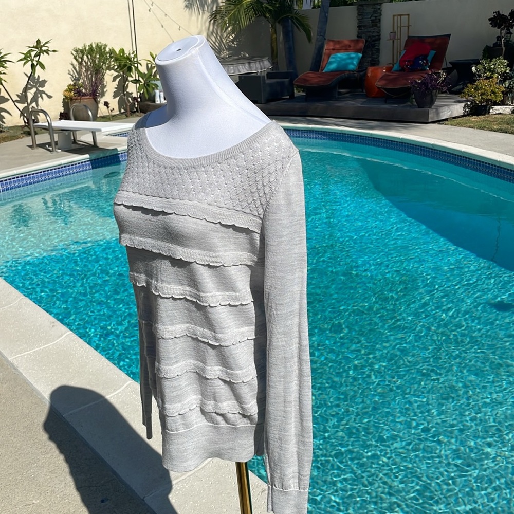 Loft Lightweight Off-White Pull-Over Sweater | Si… - image 4